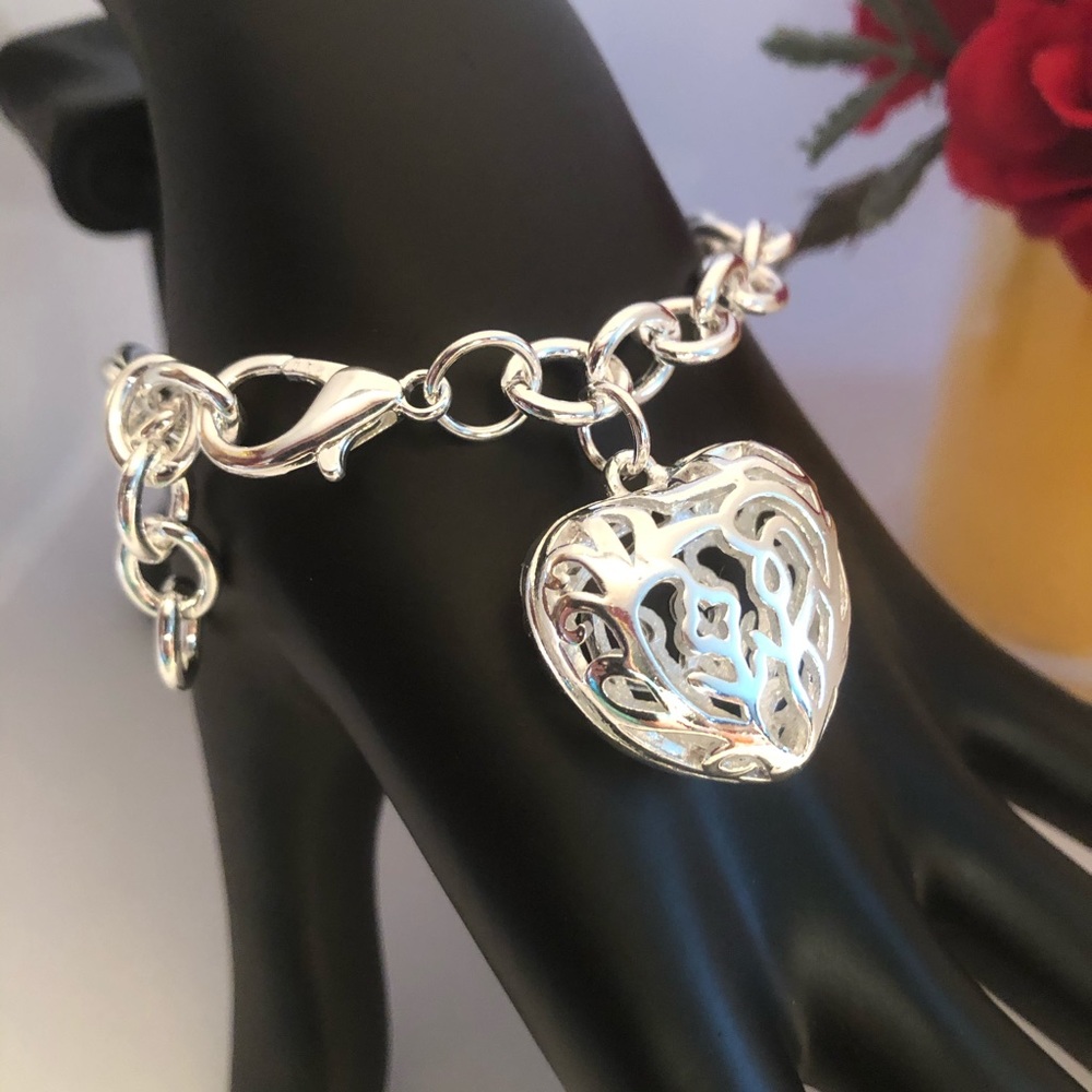 Silver 9.25 silver bracelet with heart